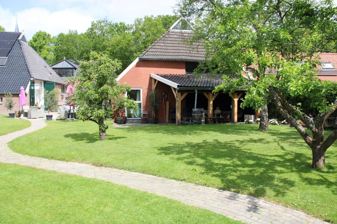 Hotel B&B Hoeve De Vredenhof ザイドラーレン エクステリア 写真